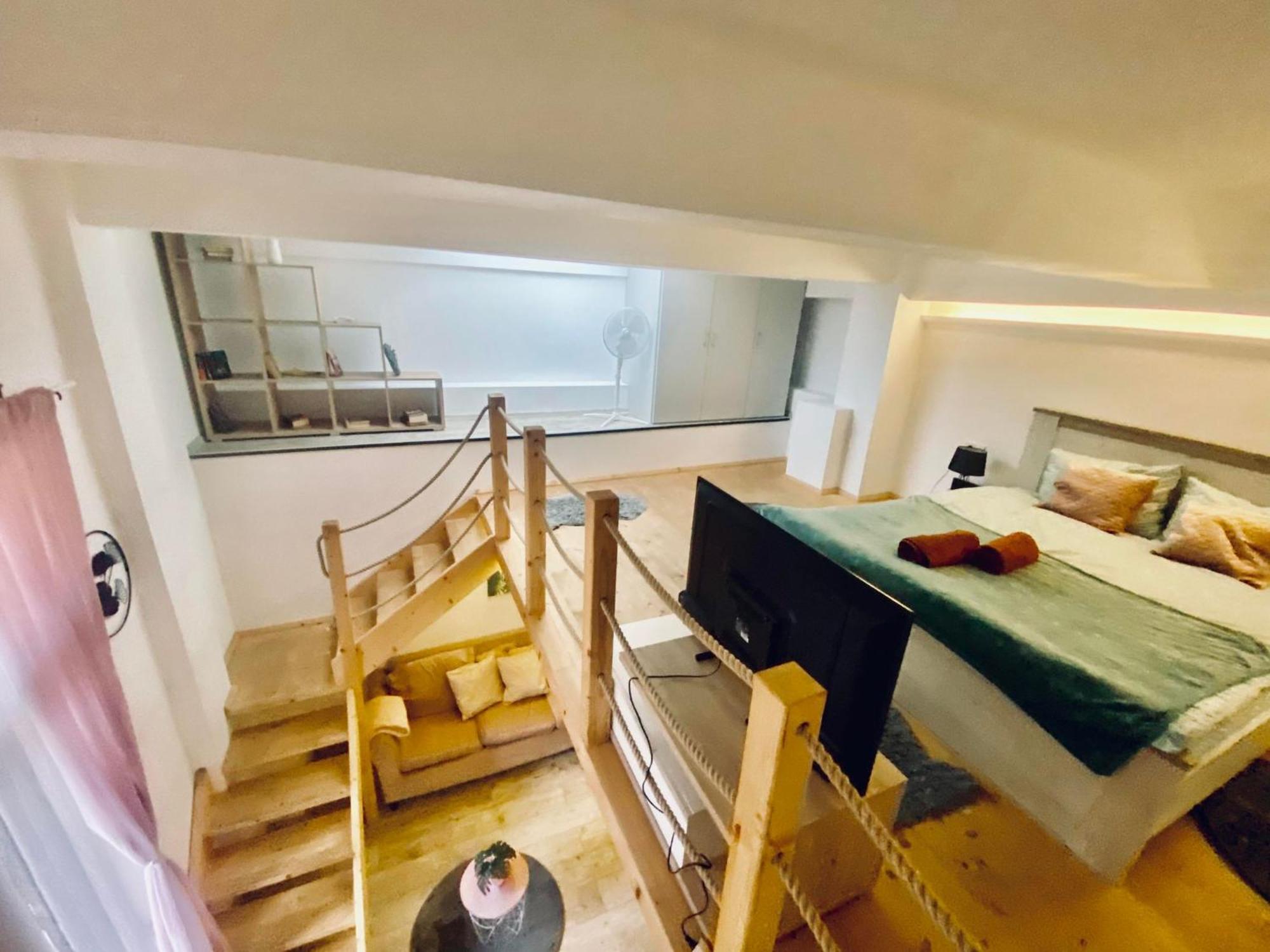 The Central Apartament Apartment คลูจ-นาโปกา ภายนอก รูปภาพ